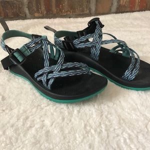 Kids Chacos Size 5